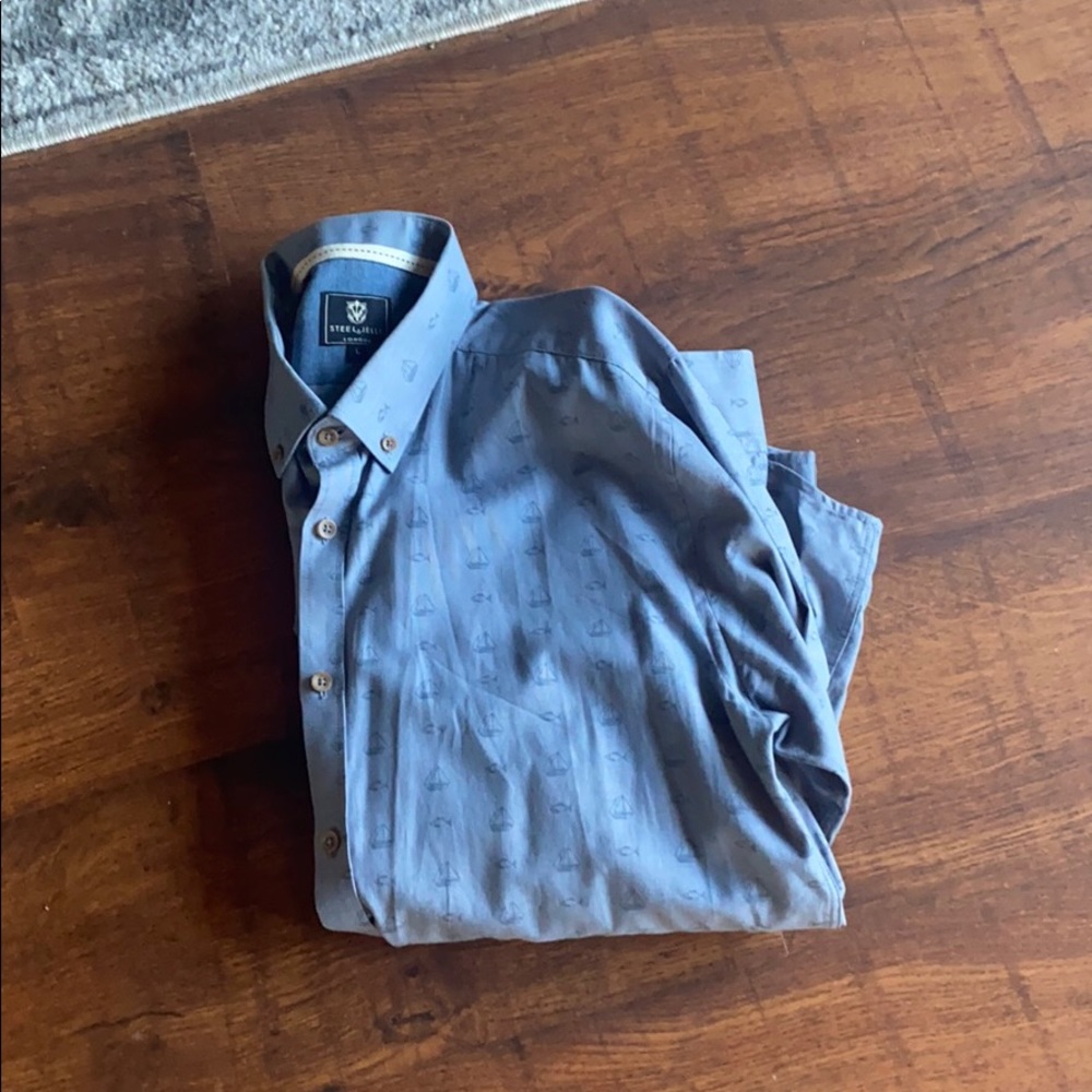 Lightly patterned men’s dress shirt - size Large - Picture 6 of 6